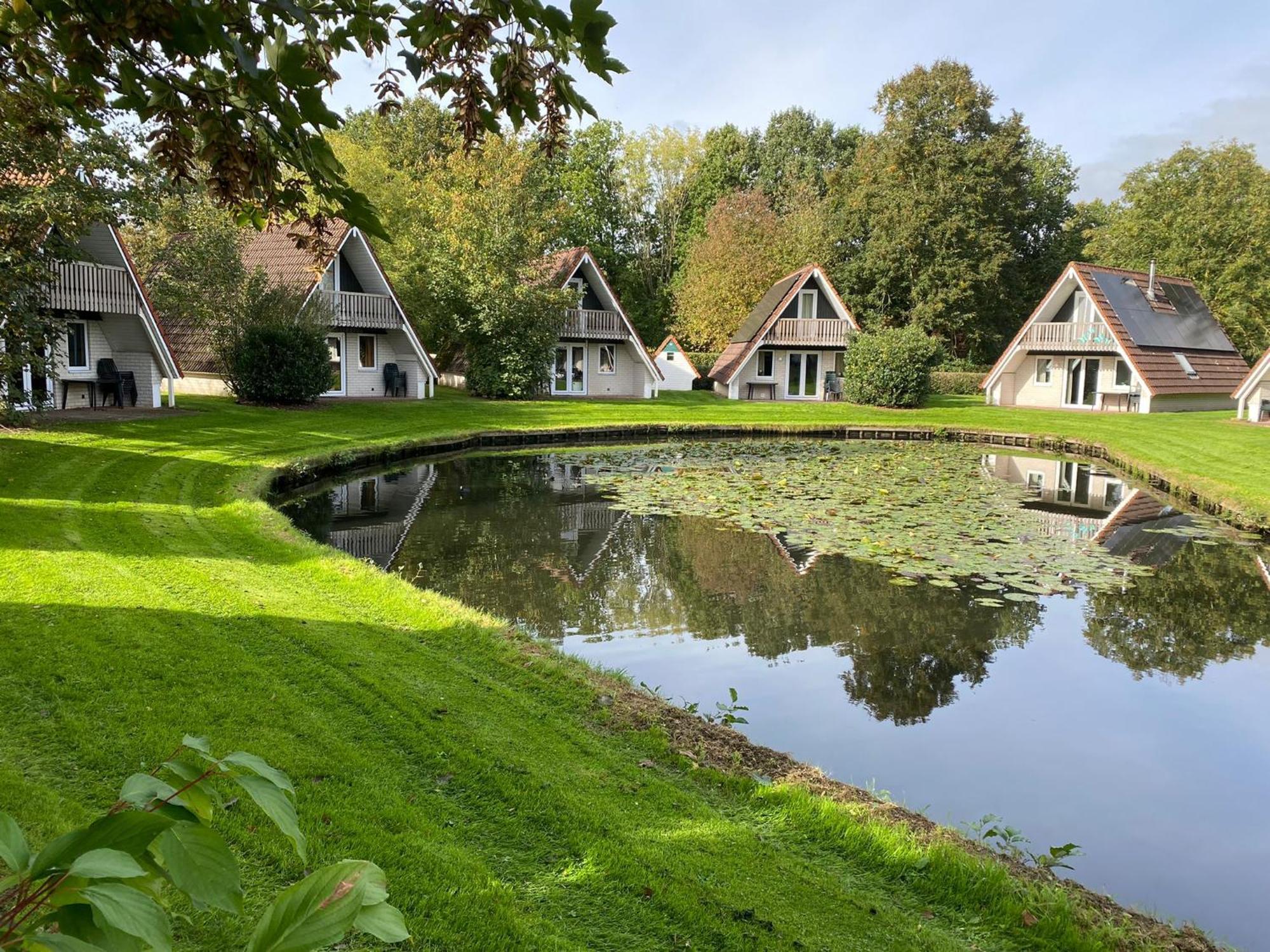 Vijverzicht 218 Met Whirlpool Gramsbergen Bagian luar foto